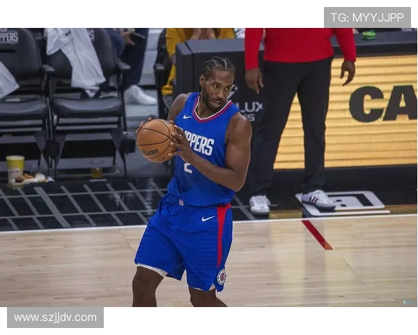 莱昂纳德缺席引发争议快船队遭联盟正式警告措施